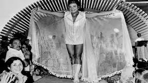 Alkışlarla yaşadı, ödüllerle öldü, vefatının yıl dönümünde Zeki Müren'i anmak resim: 1