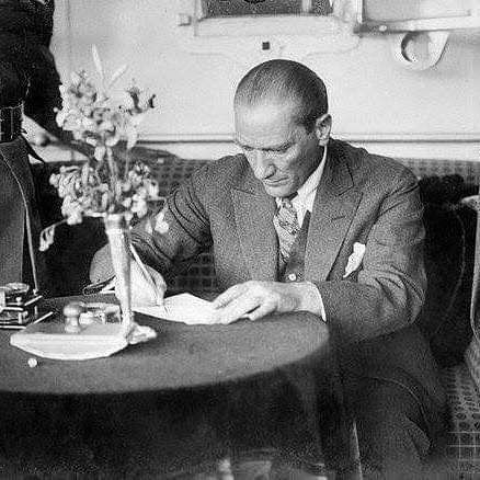 Ulu Önder Mustafa Kemal Atatürk, Ebediyete İntikalinin 87. Yılında Saygı, Minnet ve Özlemle Anılıyor resim: 2