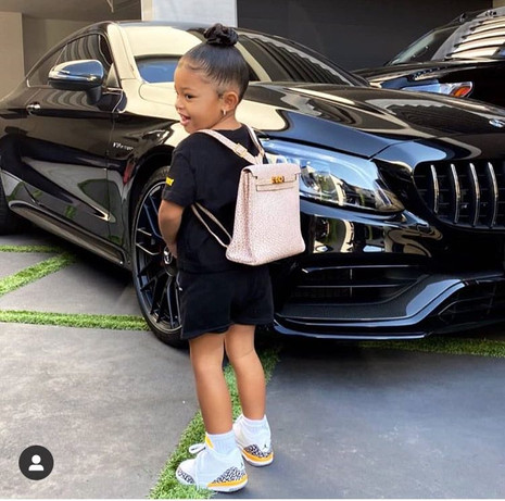 Kylie Jenner Kızına Ne Kadara Çanta Aldı? resim: 0