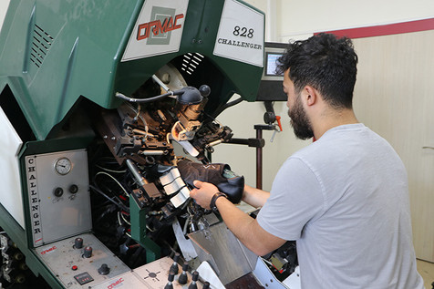 Diyabet hastalarına özel ayakkabı üretildi resim: 1