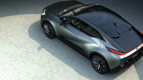 Toyota SUV’un örtüsünü kaldırdı!