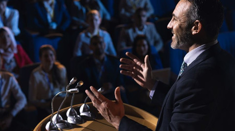 Topluluk önünde konuşmak için 5 ipucu