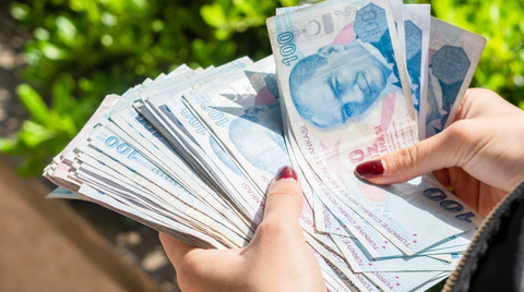 Özlem Denizmen'den finansal özgürlük sırları