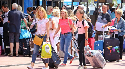 Yabancı ziyaretçi sayısı 23 milyonu aştı