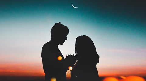 Aldatan öpücükler, acıtan gerçekler