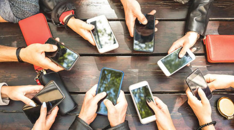 Akıllı telefonlar bizi dinliyor mu?