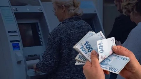 Emeklilerden Kritik Başvuru! Maaşlara 'Yaşam Maliyeti Ayarlaması' Talep Edildi! resim: 1