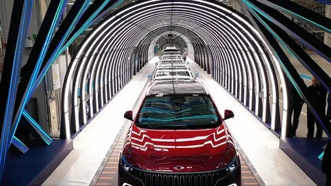 Togg Avrupa Yolunda! Vagonlar Dolusu Yerli Otomobil Marmaray'ı Kullandı resim: 1