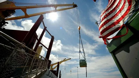 Gecikmeli Rapor Piyasaları Karıştırdı! ABD İstihdam Verileri: İstihdam Artıyor, İşsizlik Tırmanıyor! resim: 1