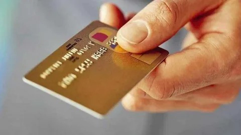 Kullanmadığı Kredi Kartını İptal Etmeyenler Yandı: Finansal Geleceğinizi Karartabilir! resim: 2