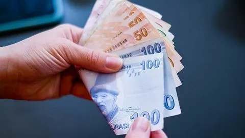 Emeklilerden Kritik Başvuru! Maaşlara 'Yaşam Maliyeti Ayarlaması' Talep Edildi! resim: 0