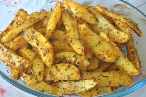 Dışı çıtır, içi yumuşacık: Fırında baharatlı patatesin sırrı resim: 0