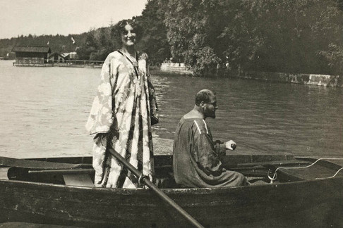 Estetik ve güzel kadınlara tutkusunu tuvaline yansıtan sıra dışı bir sanatçının öyküsü resim: 1