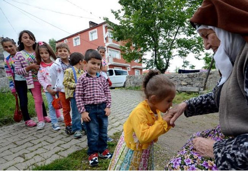 Bayram harcamalarına dikkat! Özlem Denizmen yazdı resim: 0