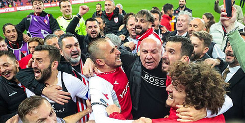 Samsunspor'u Süper Lige çıkaran başkan! İsminin başına Robert’i neden ekledi? resim: 3