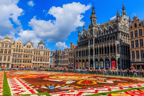 Amsterdam ve Brüksel'e Gidenler Neler Yapabilir? resim: 1
