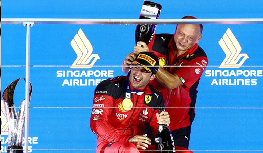 Formula 1’de seri bozuldu! Yarışı Ferrari pilotu kazandı resim: 0