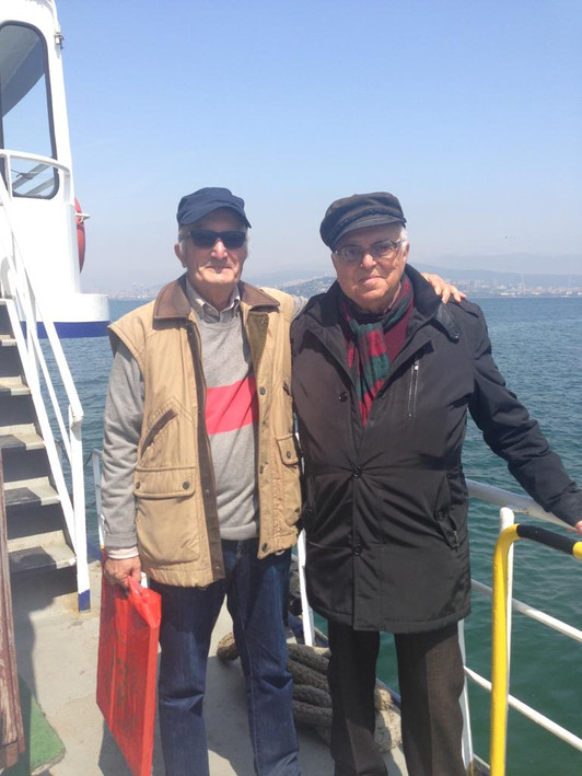 Ben 'Burda' Sen Korkma! resim: 0