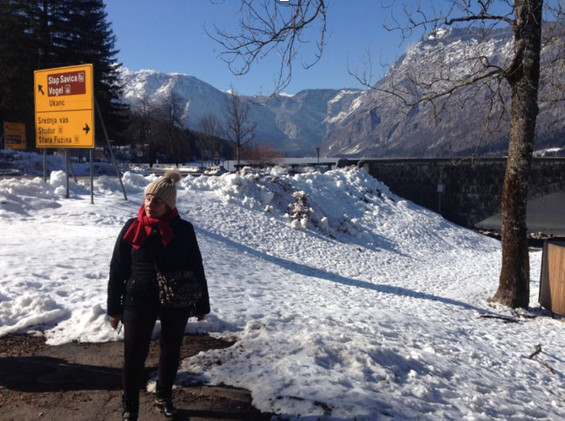 Karşılıksız Aşk, Heykel ve Masal Beldesi Göl resim: 11