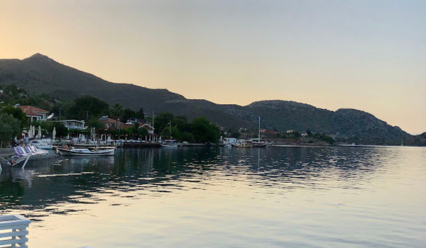 Muhteşem koy, deniz ve sakinliği ile Selimiye! Fethi Denizmen yazdı resim: 1