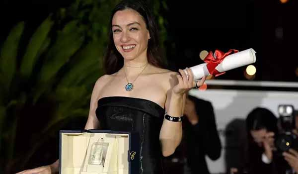'En İyi Kadın Oyuncu' ödülü Merve Dizdar'ın! İşte Cannes'da ödül alan isimler... resim: 0