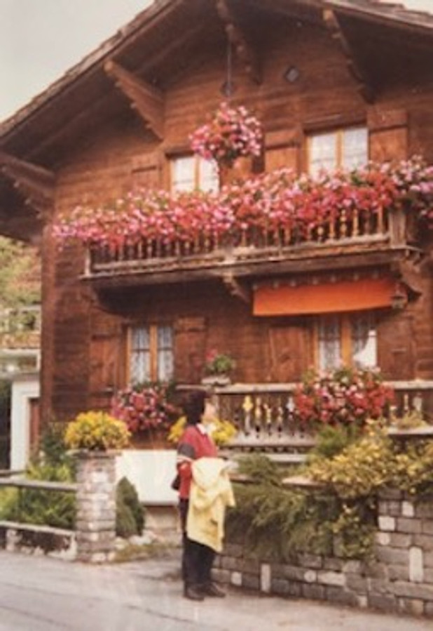 Yemyeşil Dağları, Huzurlu Gölleri ve Zıplayan İnekleriyle Tam Bir Kafa Dinleme Ülkesi  resim: 5