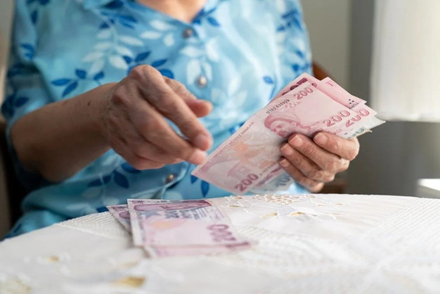 Emeklilere QNB Finansbank'tan Rekor Teklif! İşte Emeklilerin Cebini Dolduracak Promosyon Detayları resim: 0