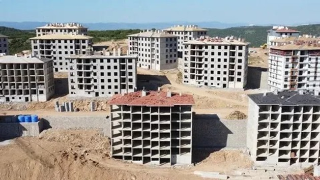 TOKİ 250 Bin Sosyal Konut Projesi Heyecanı! Bakan Kurum Açıkladı: Başvurular Ne Zaman Başladı Mı? resim: 0