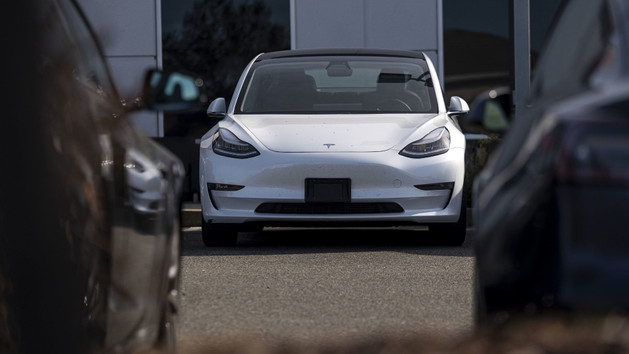 Tesla'ya 'Otopilot' Davasında Tarihi Ceza: Ölümlü Kaza İçin 243 Milyon Dolar Tazminat resim: 0