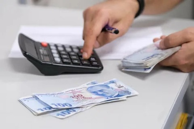 Bankalar Faizleri İndirince 200.000 TL Kredinin Aylık Taksiti Eridi: İşte Yeni Hesaplamalar resim: 0