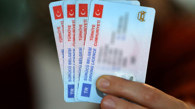 Ehliyet Taşıma Zorunluluğu Tarihe Karıştı: Kimlik Kartlarına Entegrasyon Dönemi... resim: 1