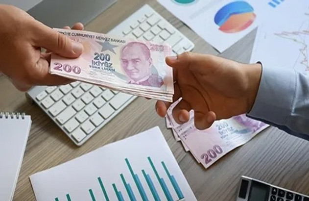 Bankalar Faizleri İndirince 200.000 TL Kredinin Aylık Taksiti Eridi: İşte Yeni Hesaplamalar resim: 1