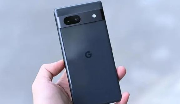 Google'ın uygun fiyatlı yeni telefonu beklenenden önce geliyor! resim: 0