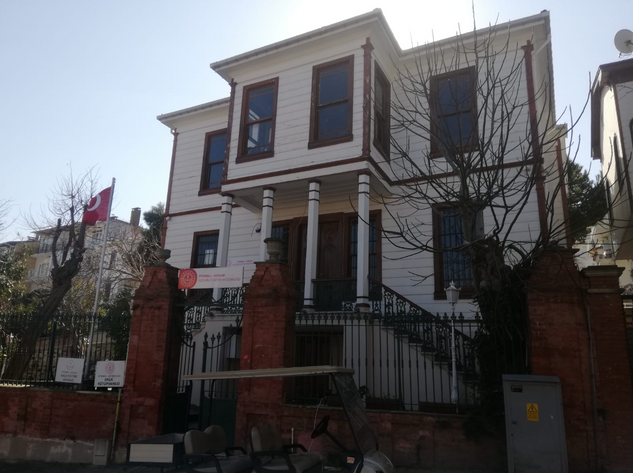 Yazar ve Müze Olmayı Bekleyen Köşkü  resim: 2