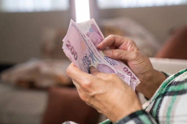 Emekli Bayram İkramiyeleri Bugün Yatmaya Başlıyor: İşte 2025 Bayram İkramiyesi Ödeme Takvimi resim: 0