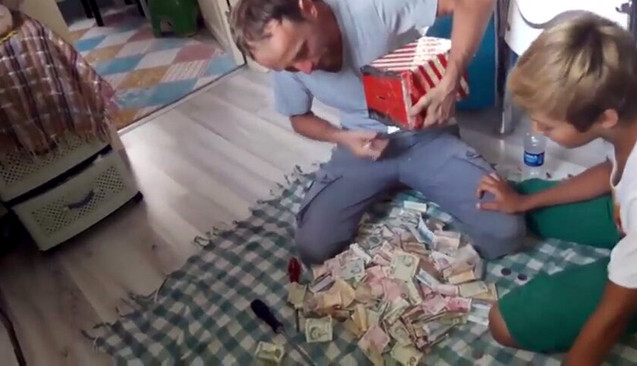 Sosyal Medyanın Konuştuğu Aile Kumbaradaki Birikimleri Maşallah Dedirtti
