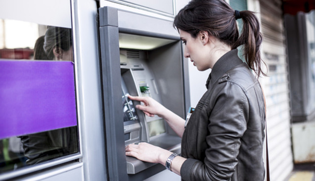 Başka Banka ATM’sinden Para Çekerken Nasıl Tasarruf Edilir?
