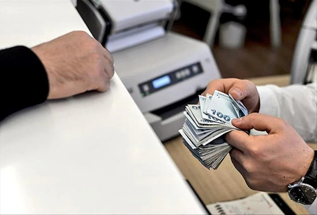 Mevduat Faizleri Yatırımcıların Yüzünü Güldürüyor: Bankalar Mevduat Faizlerinde Çıtaları Yükseltti! resim: 1