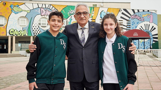 Depremzede 104 öğrenci Darüşşafaka ile yeniden eğitime başladı! resim: 0