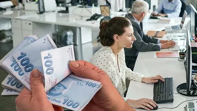 Memur ve Emeklilerinden Yüksek Zam Talebi: Gözler Hükümet ve Merkez Bankası'nda resim: 0