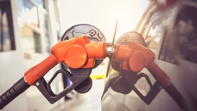 Benzine Zam Geliyor: Akaryakıt Fiyatları Yeniden Değişiyor! İşte Güncel Akaryakıt Fiyatları... resim: 1