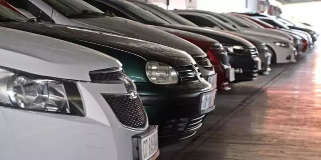 İkinci El Otomobil Piyasasında Fiyatlar Yükseldi: Peki Tüketiciler Nelere Dikkat Etmeli? resim: 1