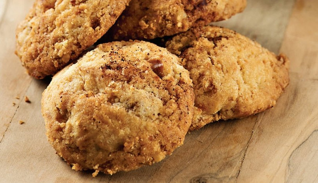 Lezzetli kurabiyeler ile sofralarınızı şenlendirin! Üzümlü ve cevizli mis gibi kurabiye tarifi… resim: 0