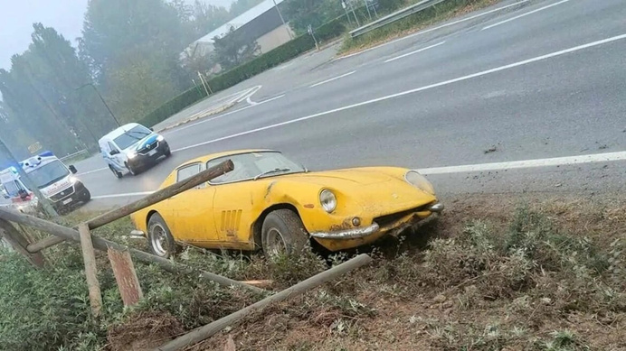 Nadir bulunan 1970 model Ferrari pert oldu! Kazanın bedeli… resim: 0