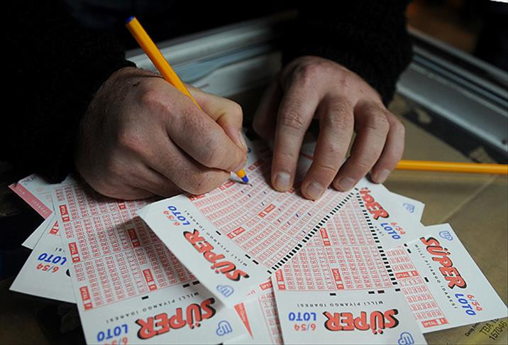 Şans oyunlarından alınan vergiler düşürüldü resim: 0