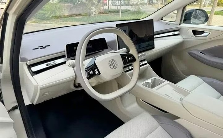 Yeni 2026 MG4: Yapay Zeka ile Doğal Sohbet Dönemi ve 18 Dakikada Şarj, 530 KM Menzil! resim: 0