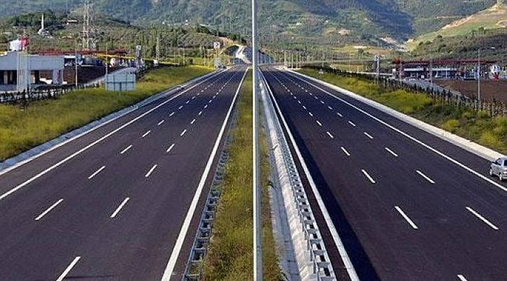 Uraloğlu Müjdeyi Verdi: Kafkasya ve Orta Doğu’ya Açılan Dev Otoyol Projesinde Yarısı Tamamlandı! resim: 1