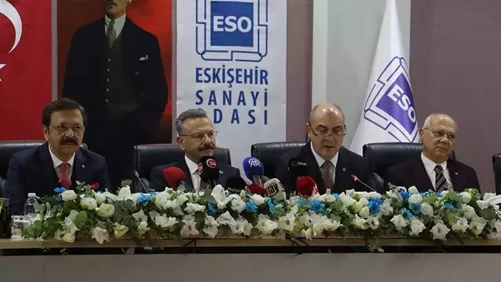 TOBB Başkanı Hisarcıklıoğlu'ndan KOBİ'lere Müjde! Nefes Kredisi Üçüncü Paketi Geliyor! resim: 1