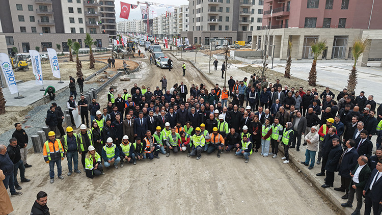 Dev Projede İLK KURA HEYECANI! Bakanı Kurum: “İlk Kuraları İnşallah 29 Aralık'ta Çekeceğiz” resim: 0