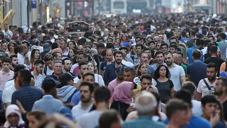 Türkiye’nin Aile Yapısı Değişiyor! TÜİK Açıkladı: Yalnız Yaşayanların Sayısı Rekor Kırdı... resim: 0